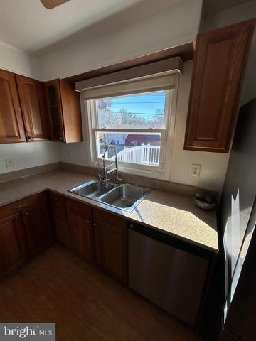 8014 STEADMAN ST, Alexandria, VA 22309