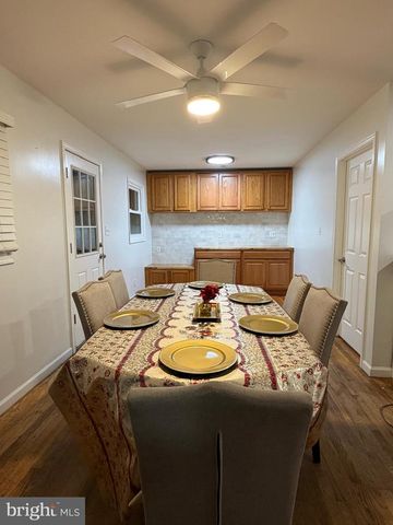 8014 STEADMAN ST, Alexandria, VA 22309