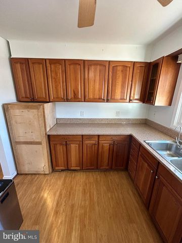 8014 STEADMAN ST, Alexandria, VA 22309