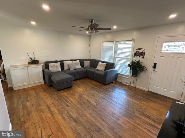 8014 STEADMAN ST, Alexandria, VA 22309