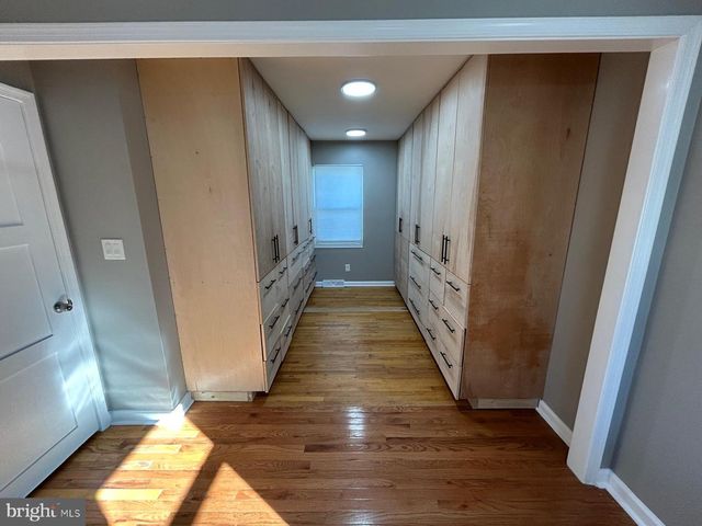 8014 STEADMAN ST, Alexandria, VA 22309