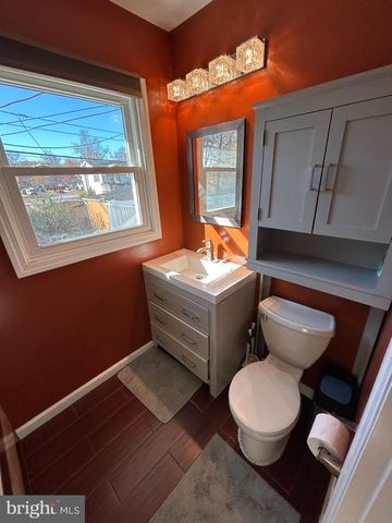 8014 STEADMAN ST, Alexandria, VA 22309