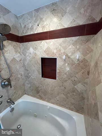 8014 STEADMAN ST, Alexandria, VA 22309