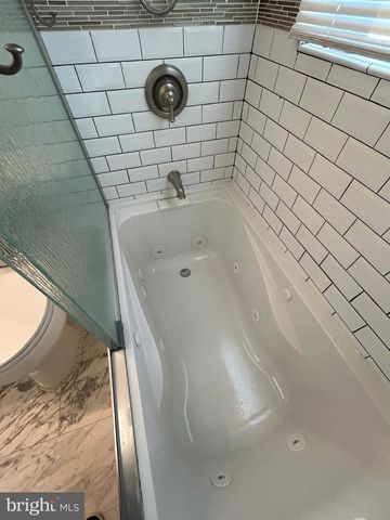 8014 STEADMAN ST, Alexandria, VA 22309