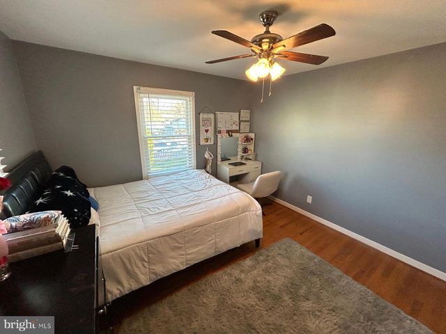 8014 STEADMAN ST, Alexandria, VA 22309