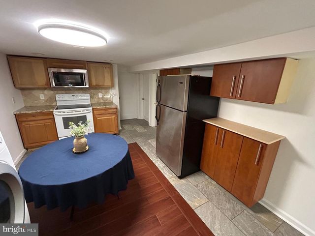 8014 STEADMAN ST, Alexandria, VA 22309