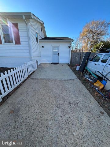 8014 STEADMAN ST, Alexandria, VA 22309