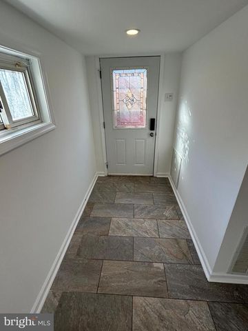 8014 STEADMAN ST, Alexandria, VA 22309