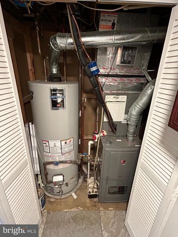 8014 STEADMAN ST, Alexandria, VA 22309