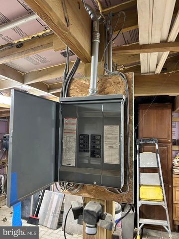 8014 STEADMAN ST, Alexandria, VA 22309