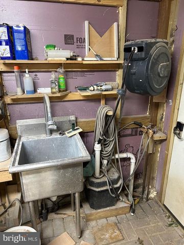 8014 STEADMAN ST, Alexandria, VA 22309