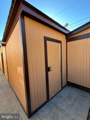 8014 STEADMAN ST, Alexandria, VA 22309