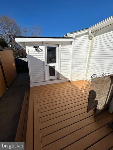 8014 STEADMAN ST, Alexandria, VA 22309