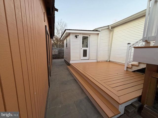 8014 STEADMAN ST, Alexandria, VA 22309