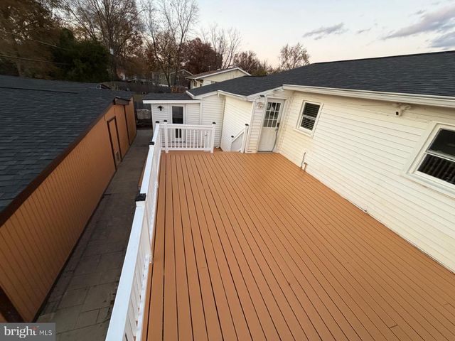 8014 STEADMAN ST, Alexandria, VA 22309