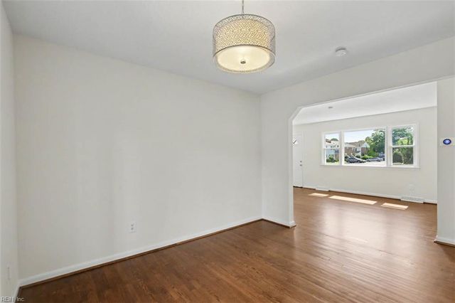 8536 Orcutt AVE, Hampton, VA 23605