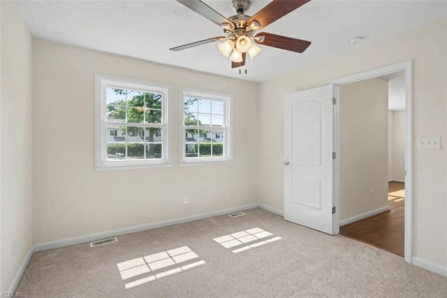 8536 Orcutt AVE, Hampton, VA 23605