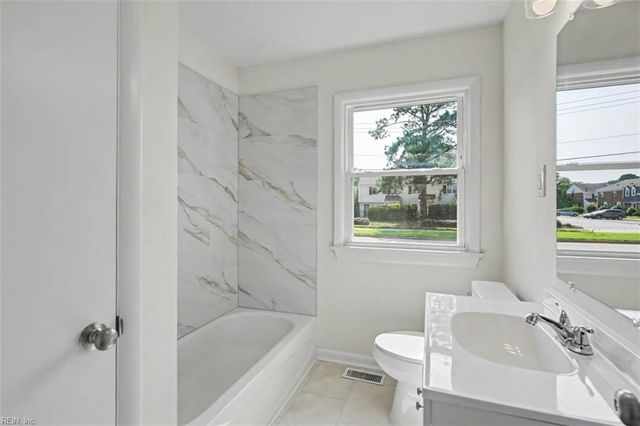 8536 Orcutt AVE, Hampton, VA 23605