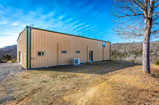 979 Marsh Mountain Rd., Pangburn, AR 72121