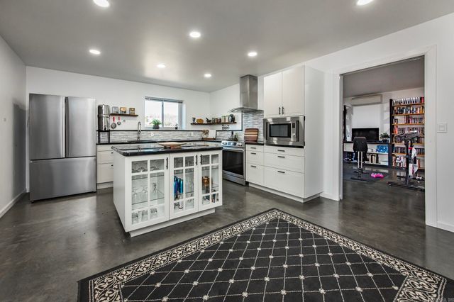 979 Marsh Mountain Rd., Pangburn, AR 72121