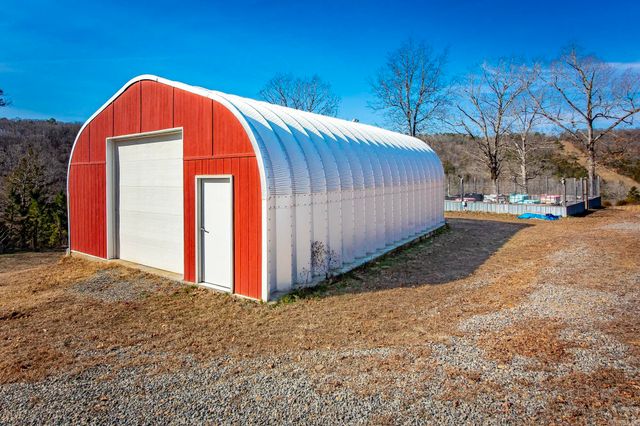 979 Marsh Mountain Rd., Pangburn, AR 72121