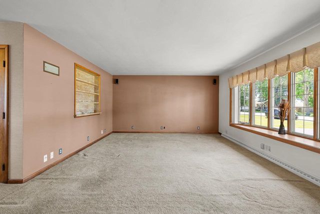 W2282 COUNTY ROAD Y, Lomira, WI 53048