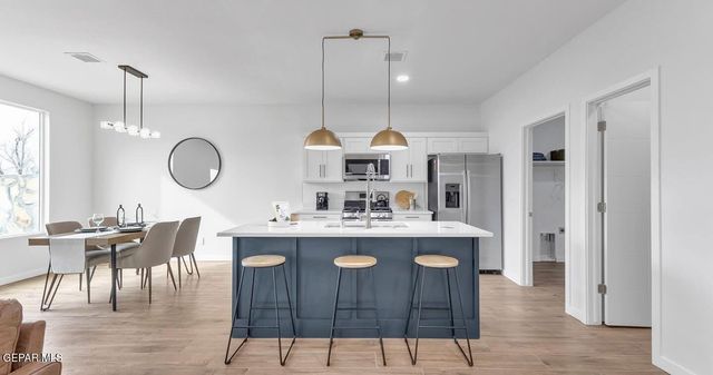 807 TS Daniel Cadena Drive, Socorro, TX 79927