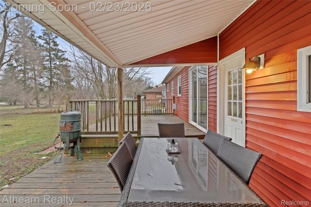 3053 Eastgate Street, Burton, MI 48519