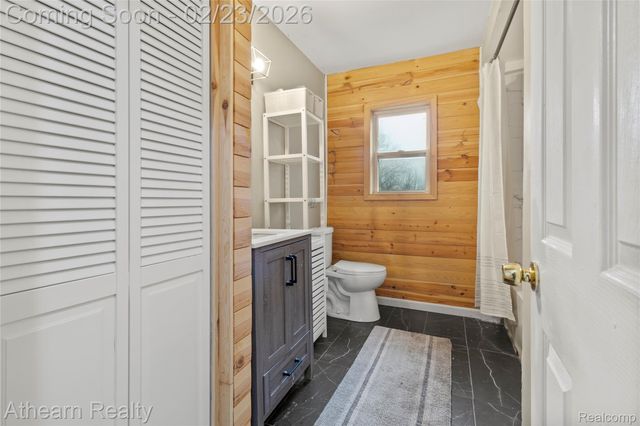 3053 Eastgate Street, Burton, MI 48519