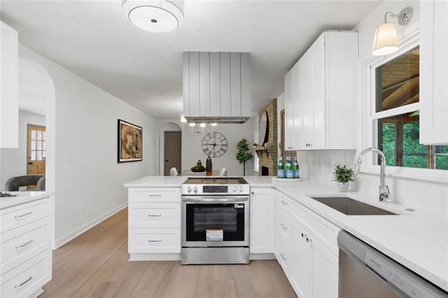 2905 Red Pine Court, Duluth, GA 30096