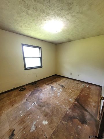 715 Lila Avenue, Bellevue, NE 68005