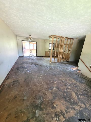 715 Lila Avenue, Bellevue, NE 68005