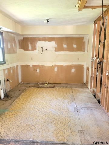715 Lila Avenue, Bellevue, NE 68005