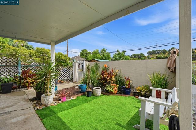 1035 Santa Fe Ave, Martinez, CA 94553