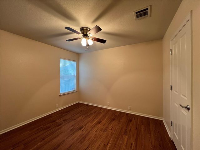 293 Camelia PKWY, Kyle, TX 78640