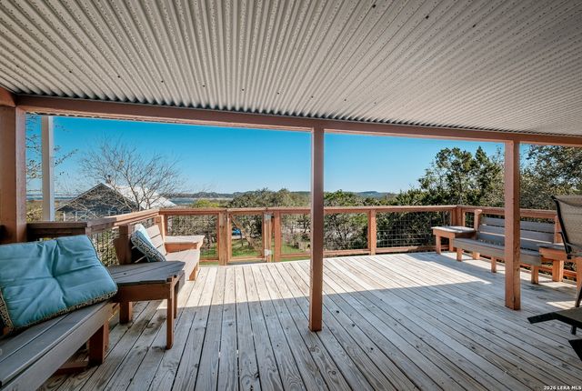 1512 Skyline, Canyon Lake, TX 78133