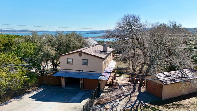 1512 Skyline, Canyon Lake, TX 78133