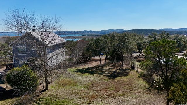 1512 Skyline, Canyon Lake, TX 78133