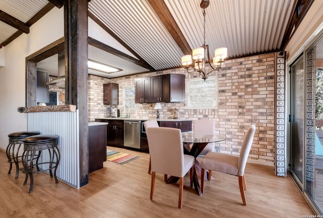 1512 Skyline, Canyon Lake, TX 78133
