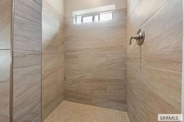 431 S Idaho Avenue, Sugar City, ID 83448