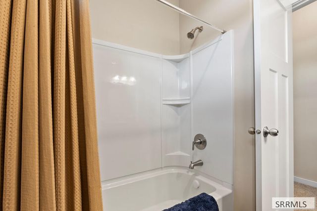 431 S Idaho Avenue, Sugar City, ID 83448