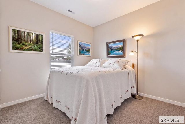 431 S Idaho Avenue, Sugar City, ID 83448