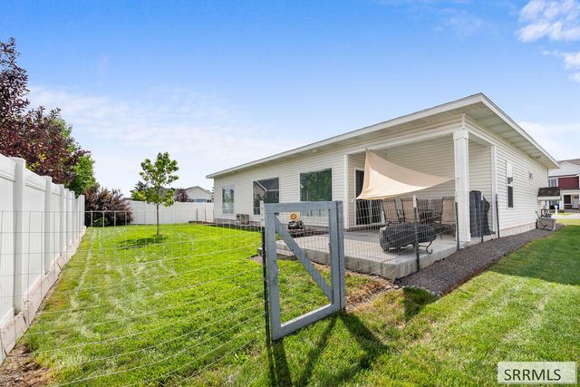 431 S Idaho Avenue, Sugar City, ID 83448