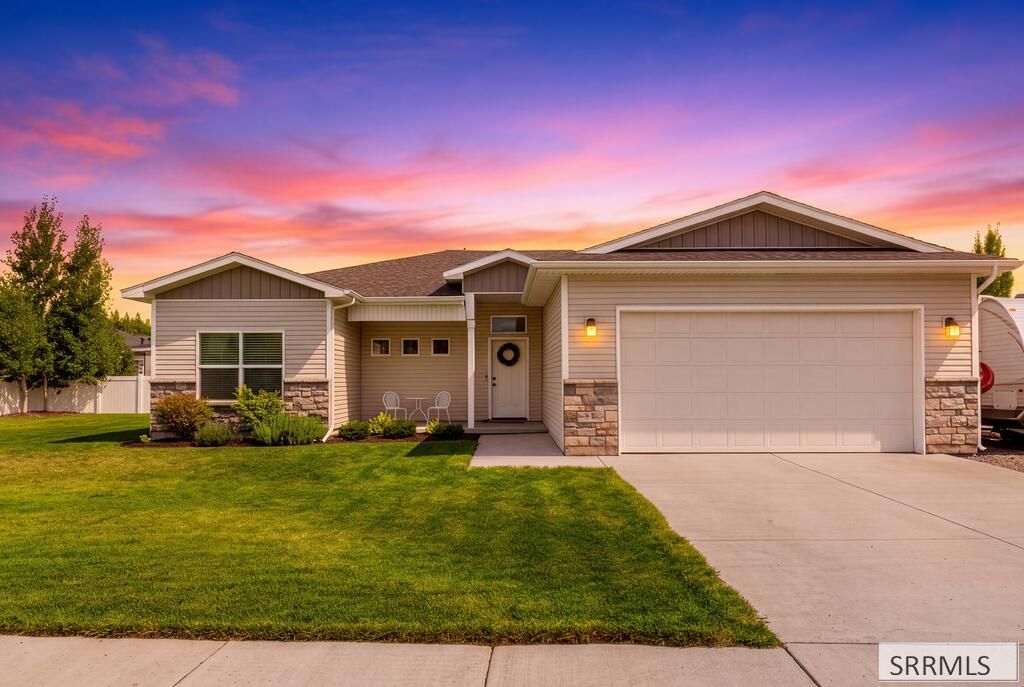 431 S Idaho Avenue, Sugar City, ID 83448