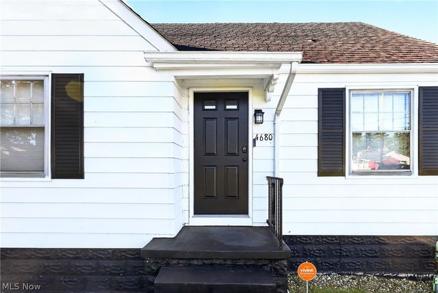 4680 Hummel Drive NW, Warren, OH 44483
