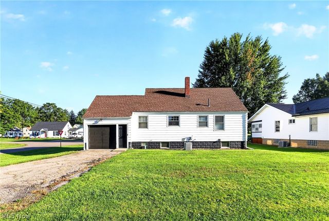 4680 Hummel Drive NW, Warren, OH 44483