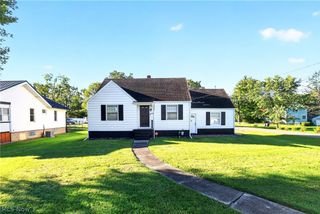 4680 Hummel Drive NW, Warren, OH 44483