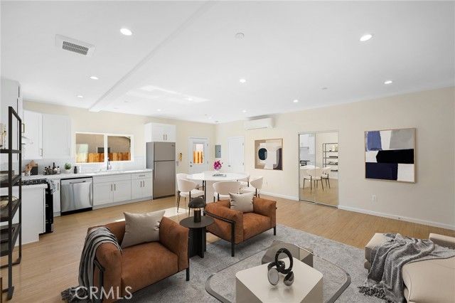 2320 White Street, Pasadena, CA 91107