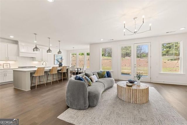 8290 Creekside Overlook Drive, Gainesville, GA 30506