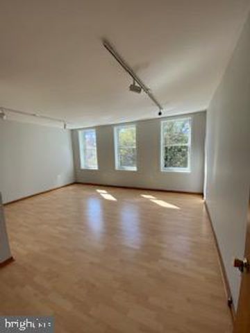 827 S BOND ST, Baltimore, MD 21231